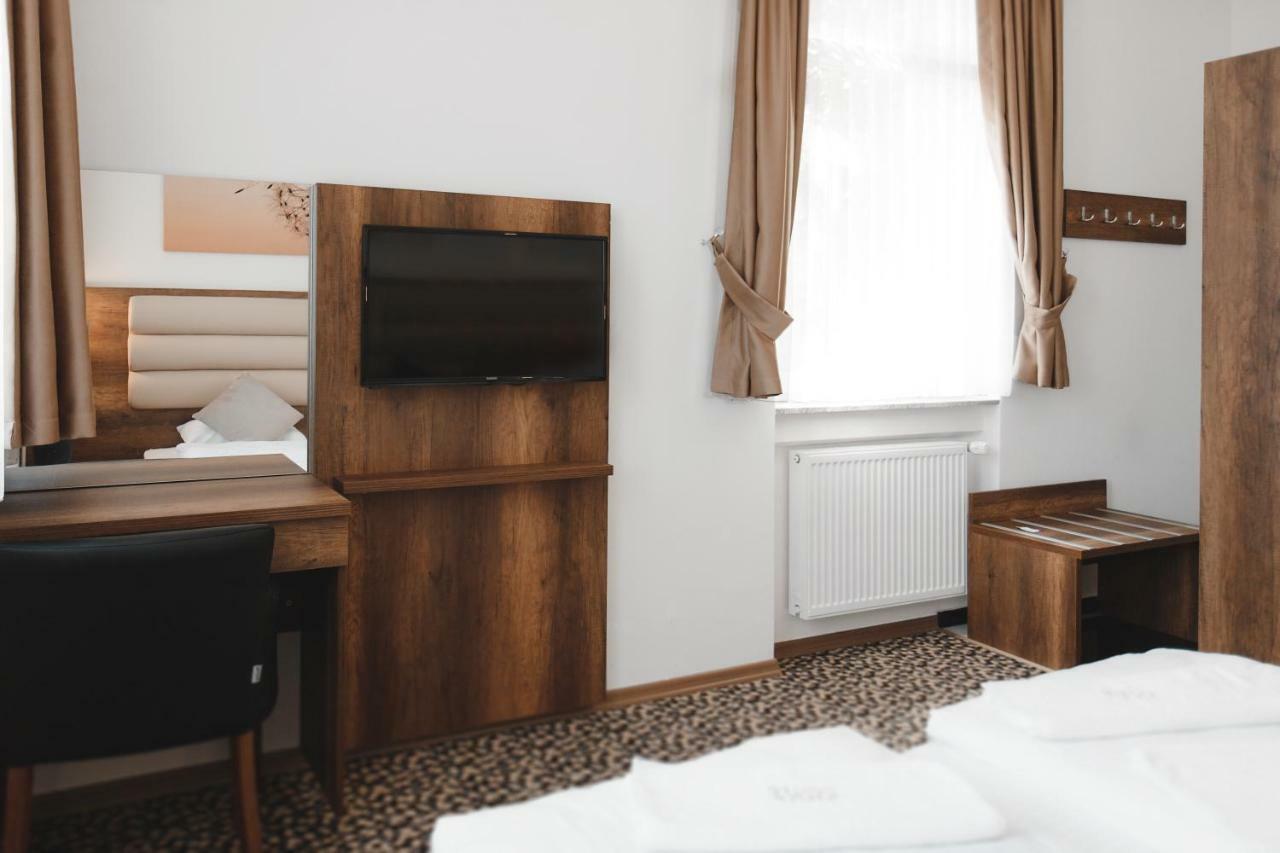 Hotel Castle Раштатт Экстерьер фото